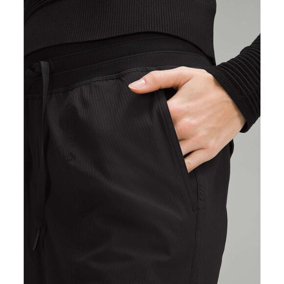 Lululemon Dance Studio Relaxed Fit Mid Rise Cargo Jogger Black - Picture 5 of 12